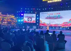 大发娱乐官网-包含红蓝擂台上演巅峰对决，胜负难料的词条