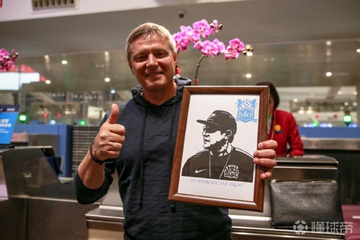 大发娱乐平台-广州富力主帅态度坚定，信心满满迎接未来挑战